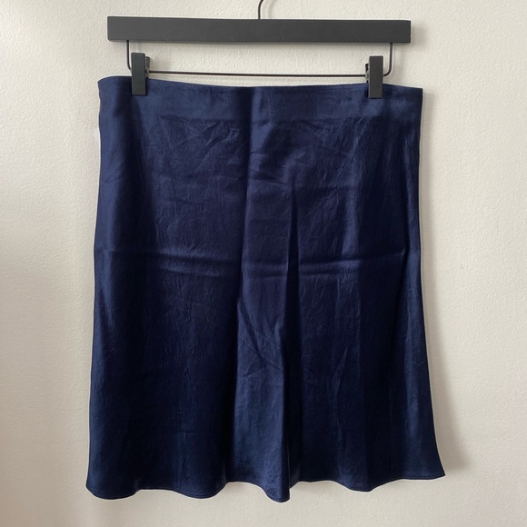 Wilfred Mini Slip Skirt - Picture 5 of 9